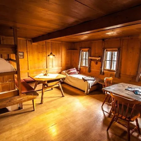 Bauernhaus Brandberg * Brandberg